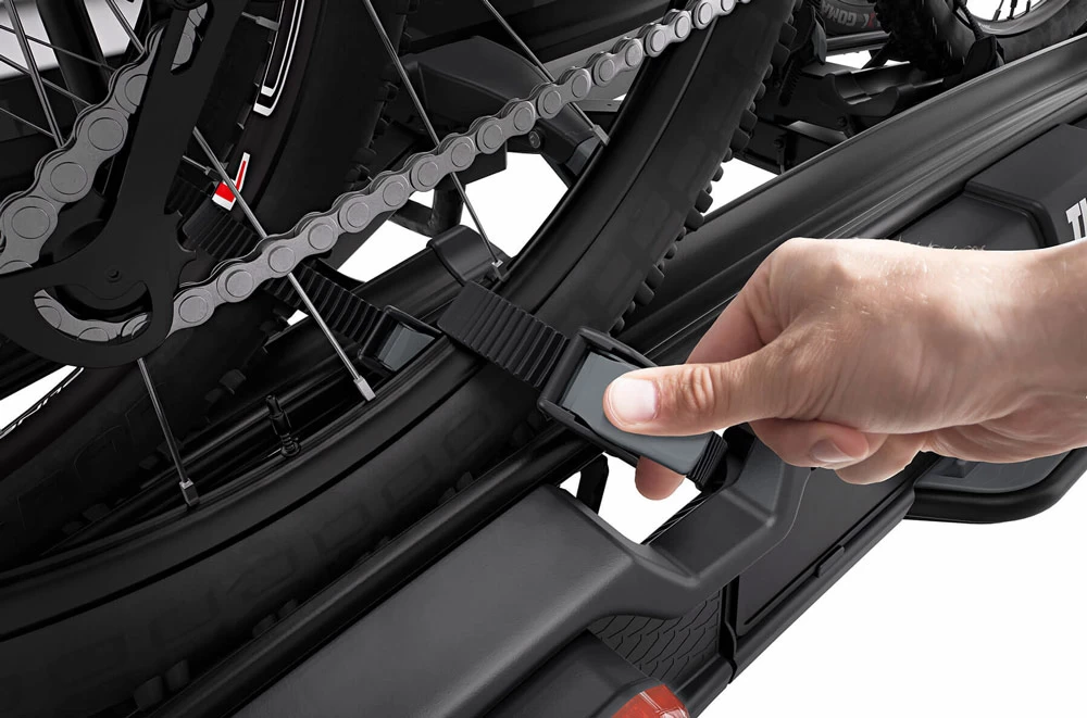 Thule Heckträger VeloSpace XT 3 Schwarz - Für 3 Räder 12 Thule Heckträger VeloSpace XT 3 Schwarz - Für 3 Räder – Bild 10